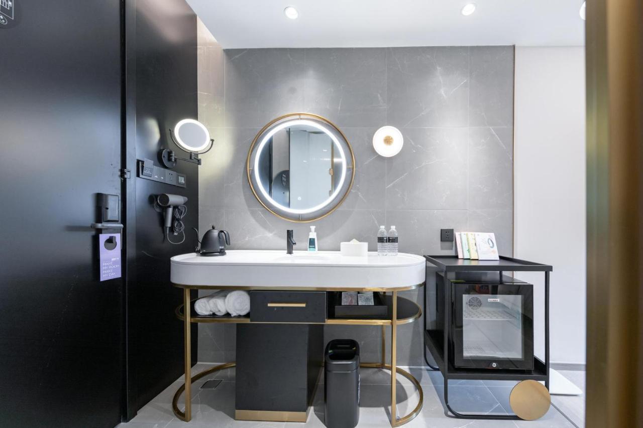 Atour Light Pudong Zhangjiang Park Riverside Hotel 3*