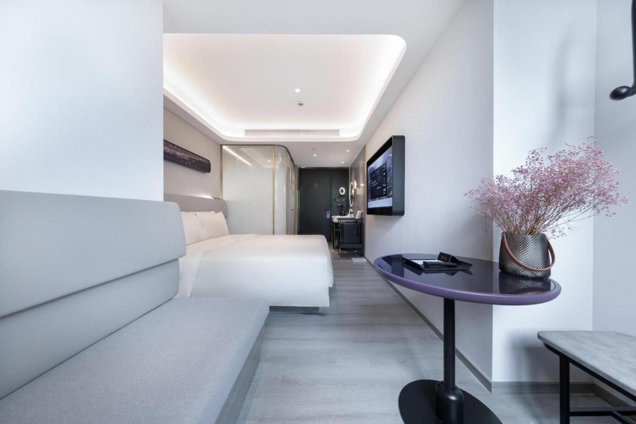 Atour Light Pudong Zhangjiang Park Riverside Hotel 3*